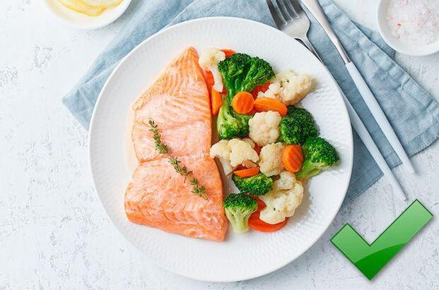 Com gastrite, você pode comer peixe magro com legumes cozidos